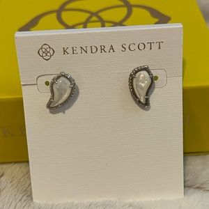 Kendra Scott Temple Lux earrings